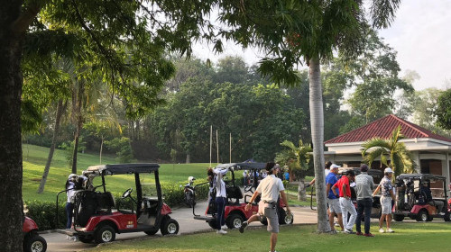 Tenant Golf Gathering from Azalea Suites in Lotus Lakes Golf